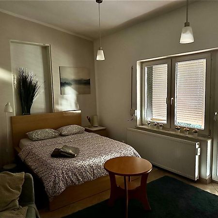 זיילונה גאורה Apartament Starowka מראה חיצוני תמונה